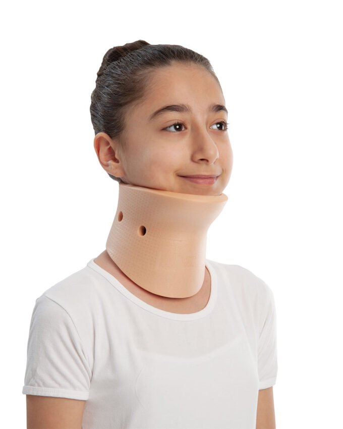 REF 206 Nelson Collar With Chin Support