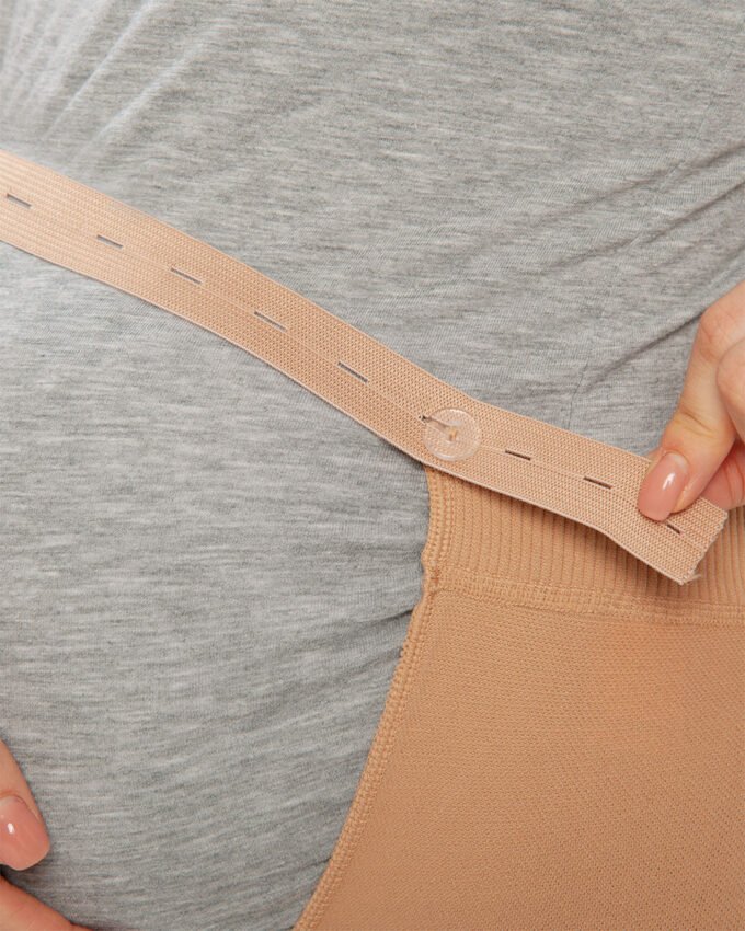 REF 907 Pregnancy Pantyhose Varicose Stocking (Closed Toe)
